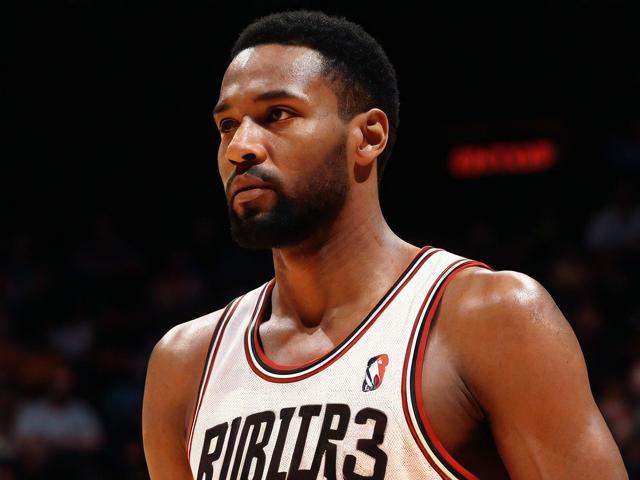“九游app_ 历史回顾：NBA几十年来的十大经典封盖”，nba封面设计