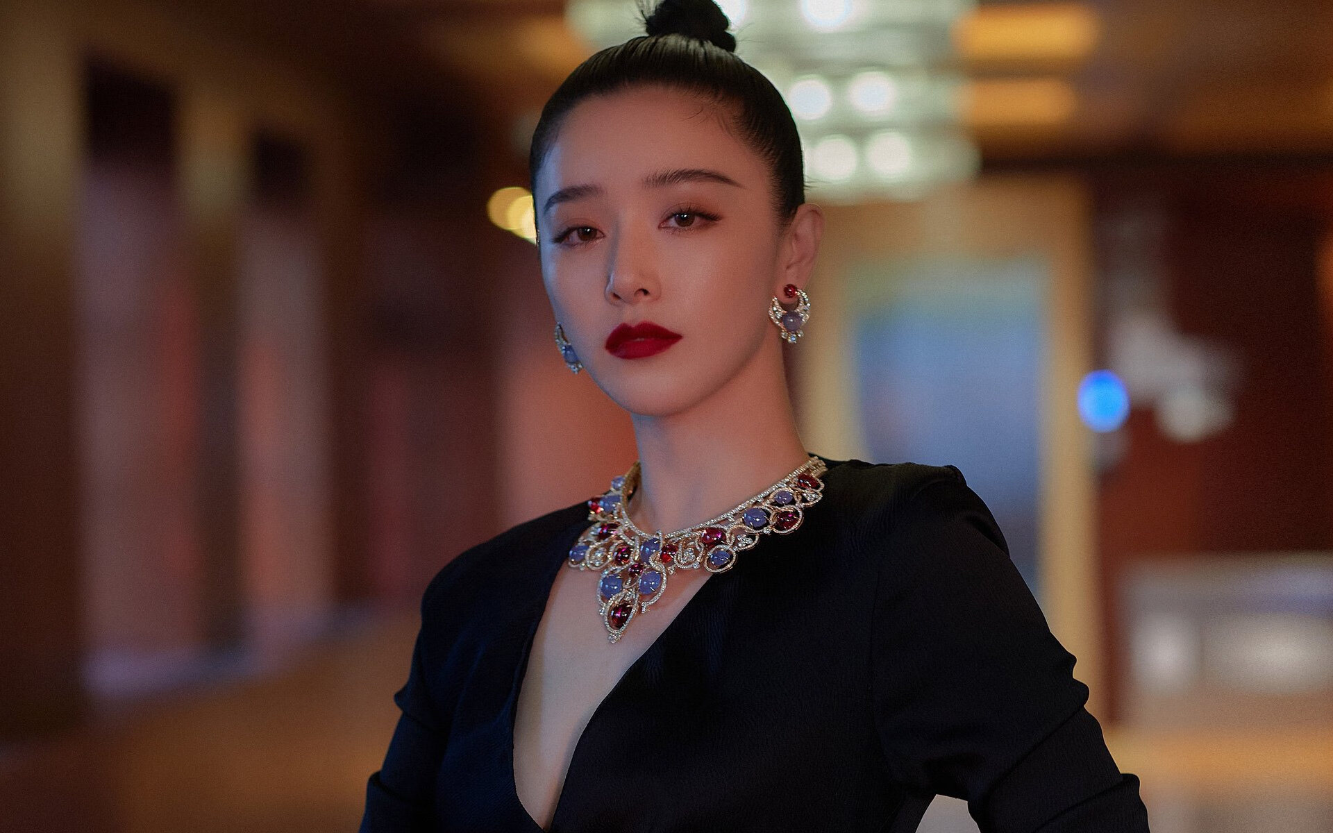国际足球界联合推动全民参赛运动，提升运动普及率，国际足球联合会竞赛规则