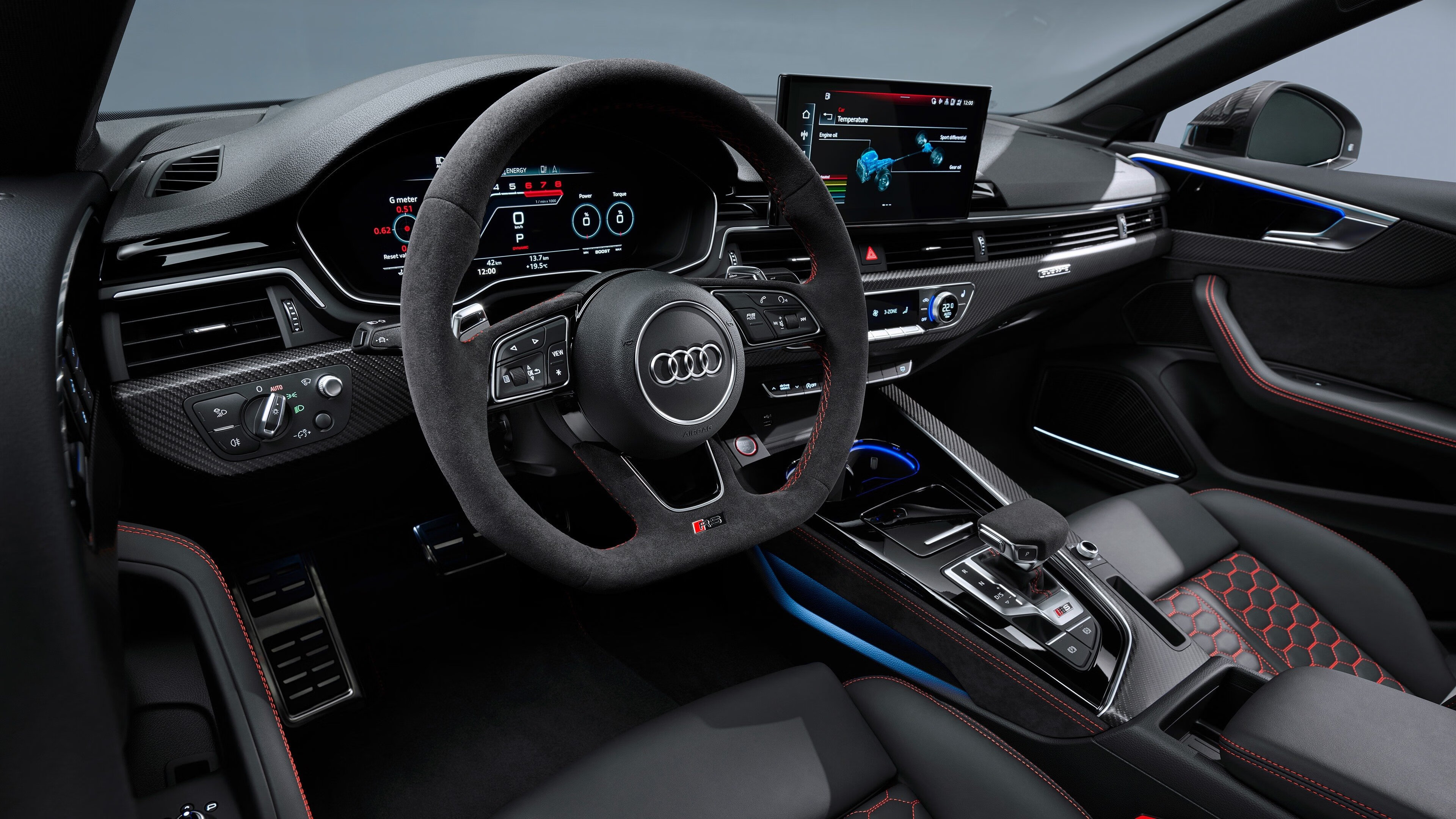 黄蜂在主场提升反击效率球迷反应热烈，黄蜂的足球