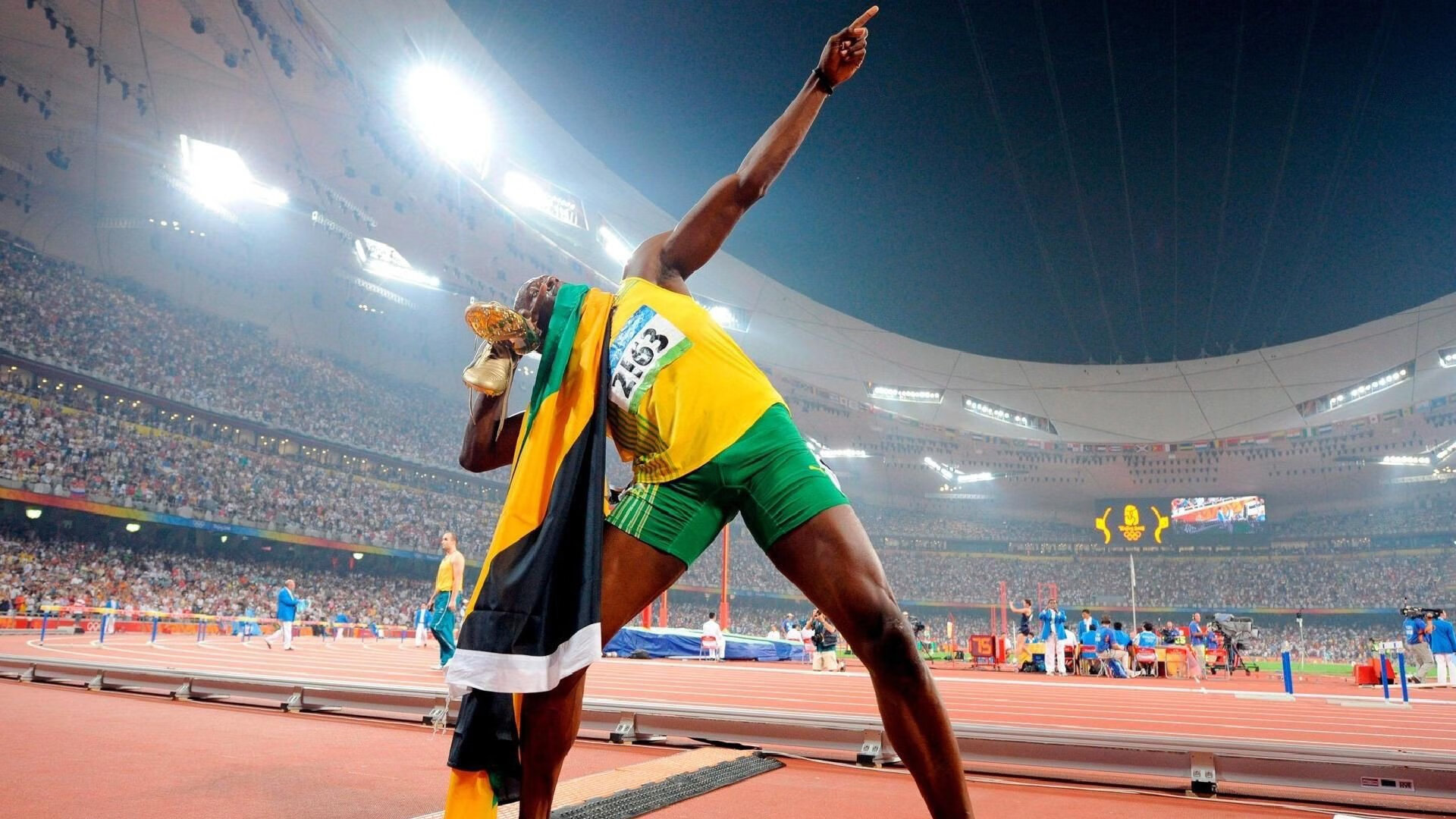 九游app官方下载-社交媒体热议国足比赛，话题不断，国足评论文章